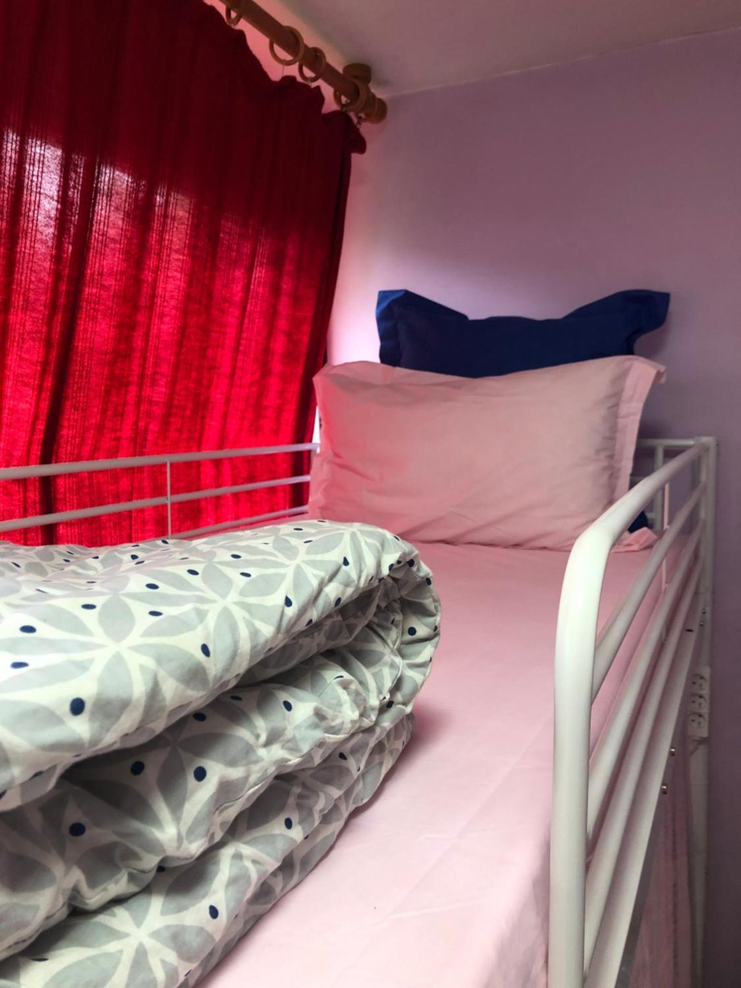 Female-Dortoir Femme -Dorm Shared Room Paris Bobigny Ngoại thất bức ảnh