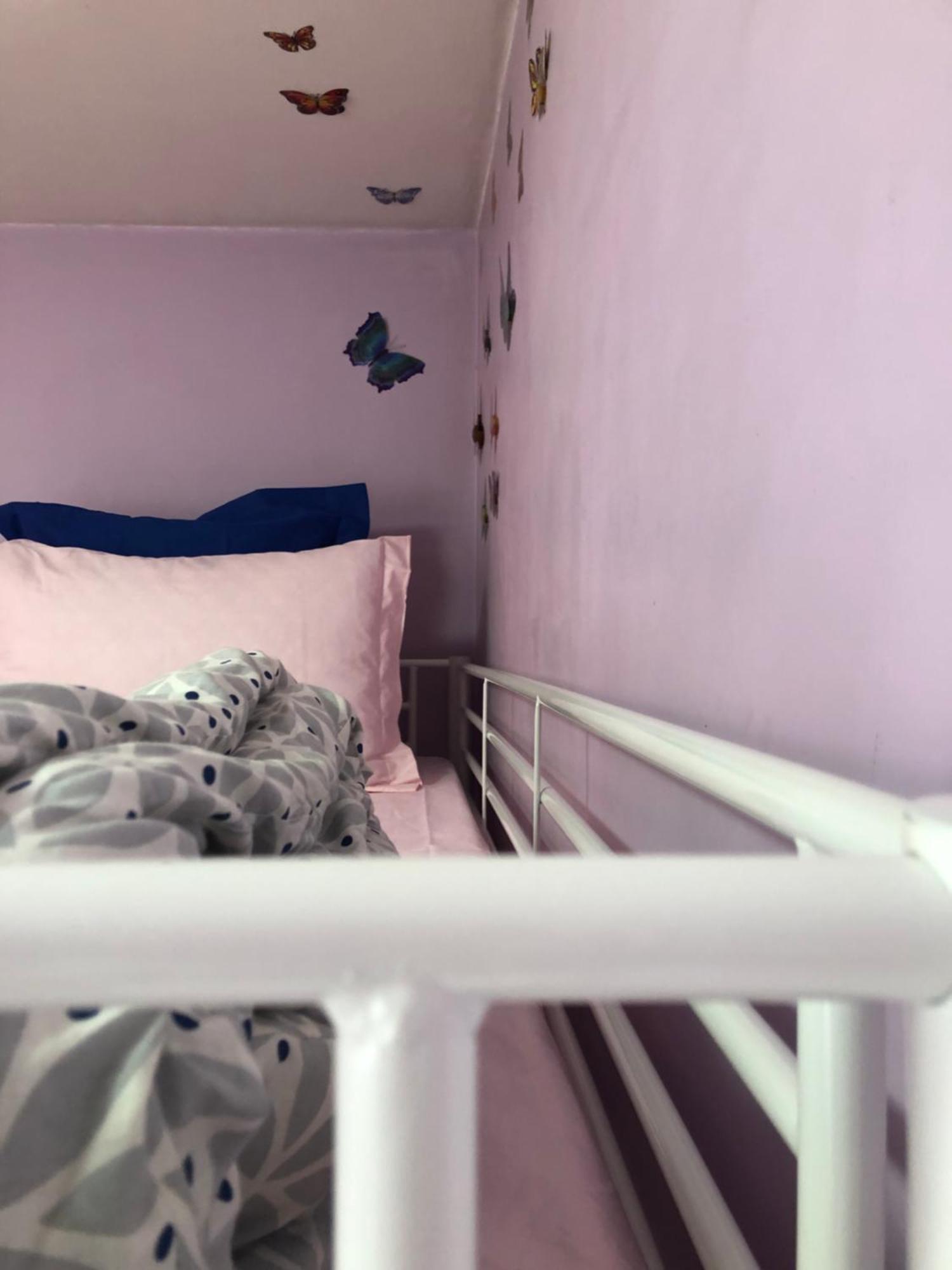 Female-Dortoir Femme -Dorm Shared Room Paris Bobigny Ngoại thất bức ảnh