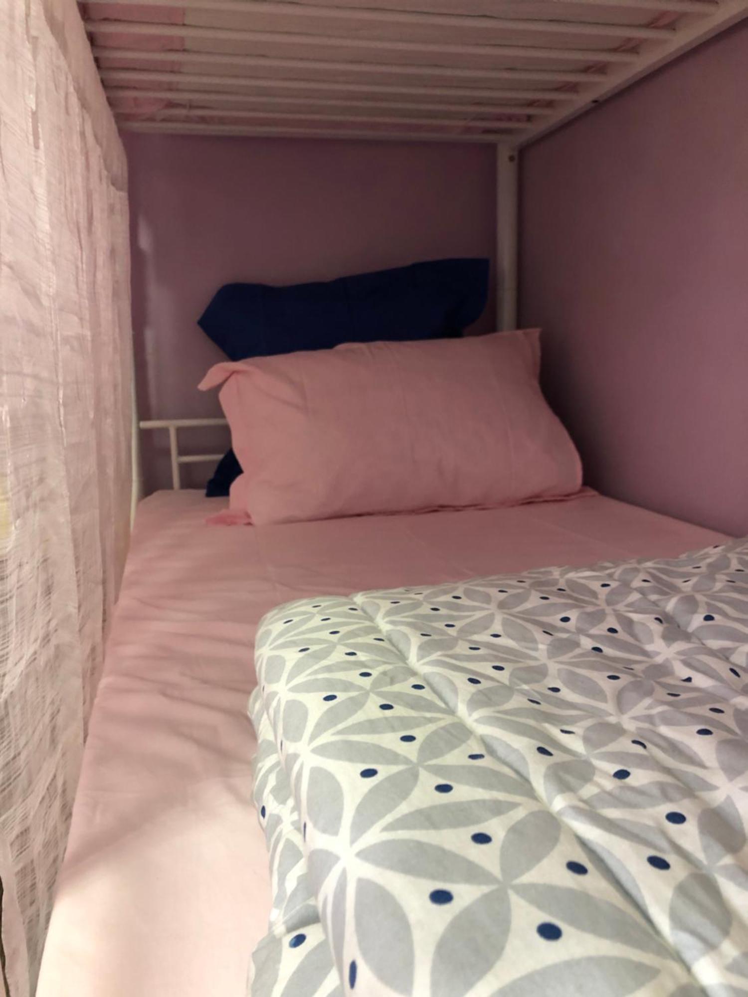 Female-Dortoir Femme -Dorm Shared Room Paris Bobigny Ngoại thất bức ảnh