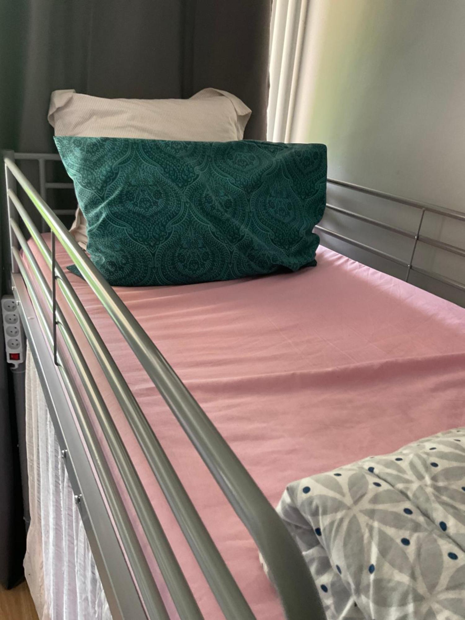 Female-Dortoir Femme -Dorm Shared Room Paris Bobigny Ngoại thất bức ảnh