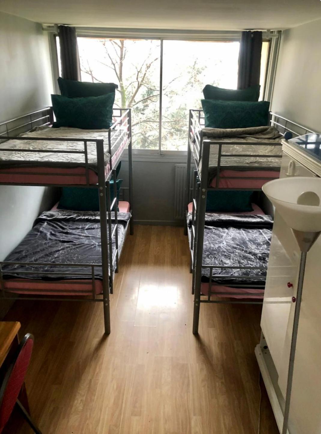 Female-Dortoir Femme -Dorm Shared Room Paris Bobigny Ngoại thất bức ảnh